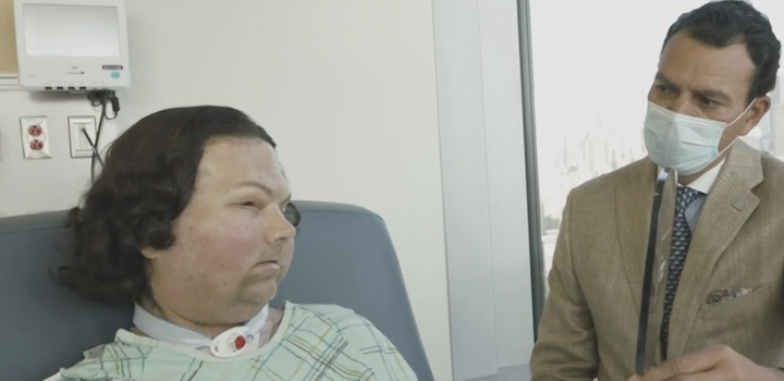 In New York, a triple transplant allows a man to find a face