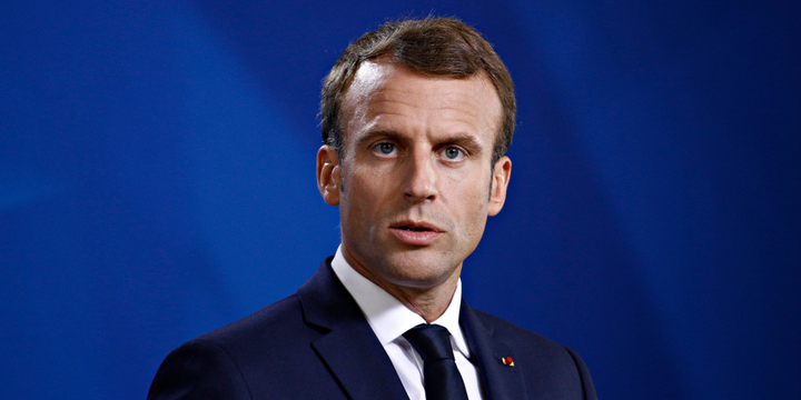 Emmanuel Macron evokes a third dose for “the most fragile”
